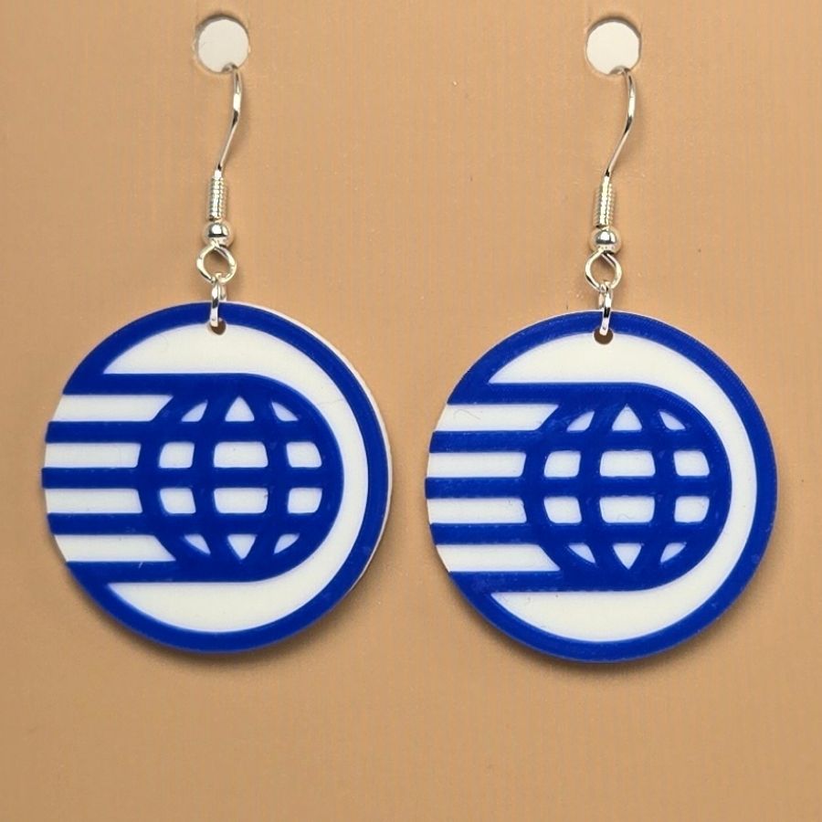 Boucle d'oreille en forme de Vaisseau Spacial Disney avec crochets hypoallergéniques sans nickel